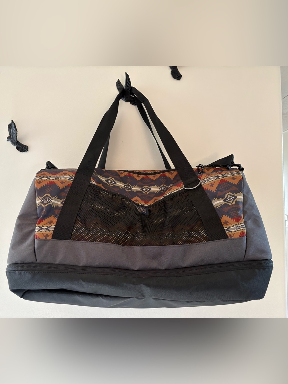 Pendleton Carryall Weekender Duffel Bag - Picture 2 of 5